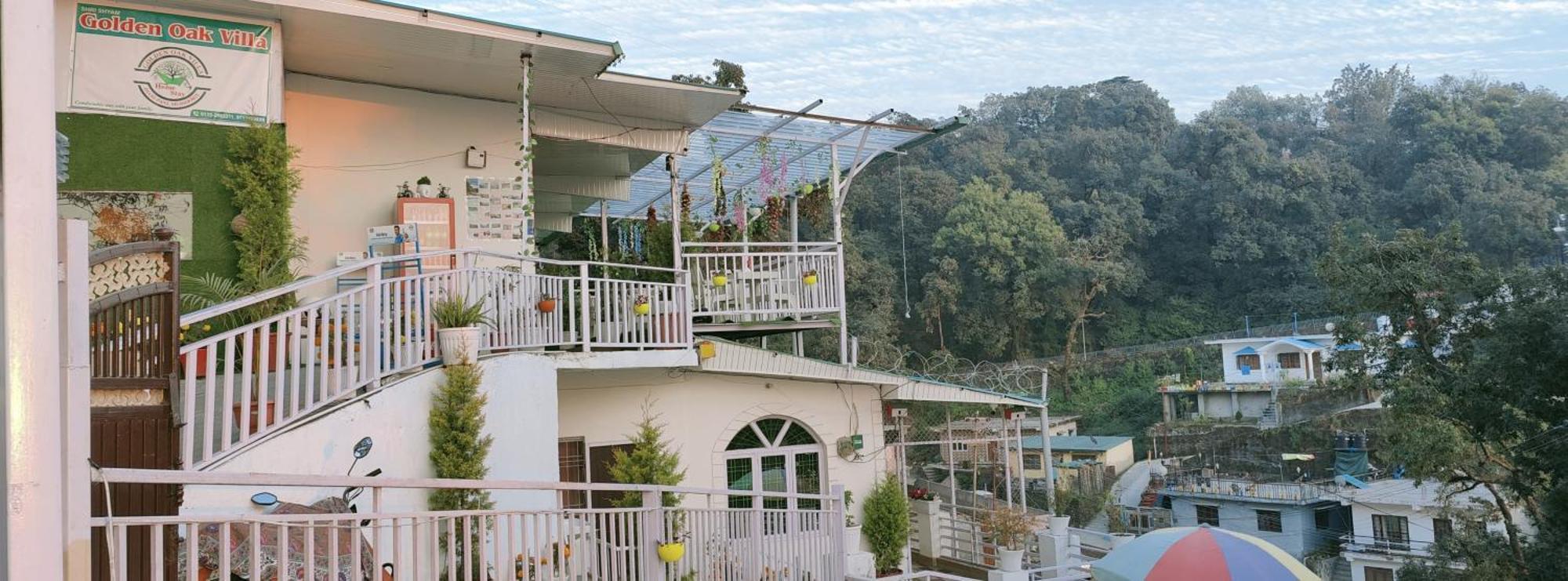 Golden Oak Villa Mussoorie Esterno foto